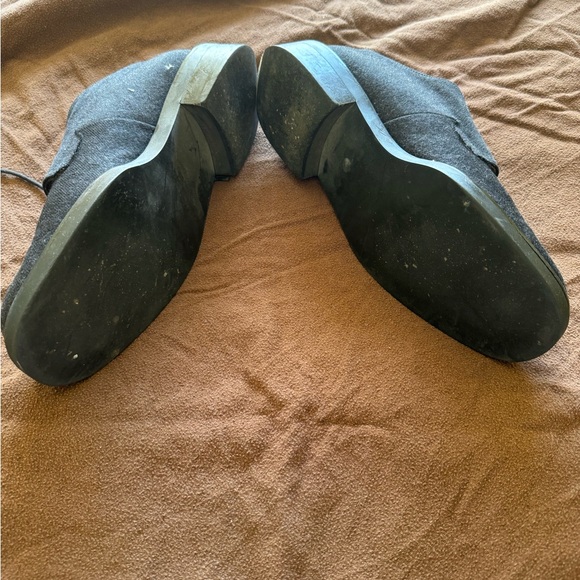 Preowned vintage Coach New York Grey Flannel Laced Loafers 10 B. - Picture 3 of 11